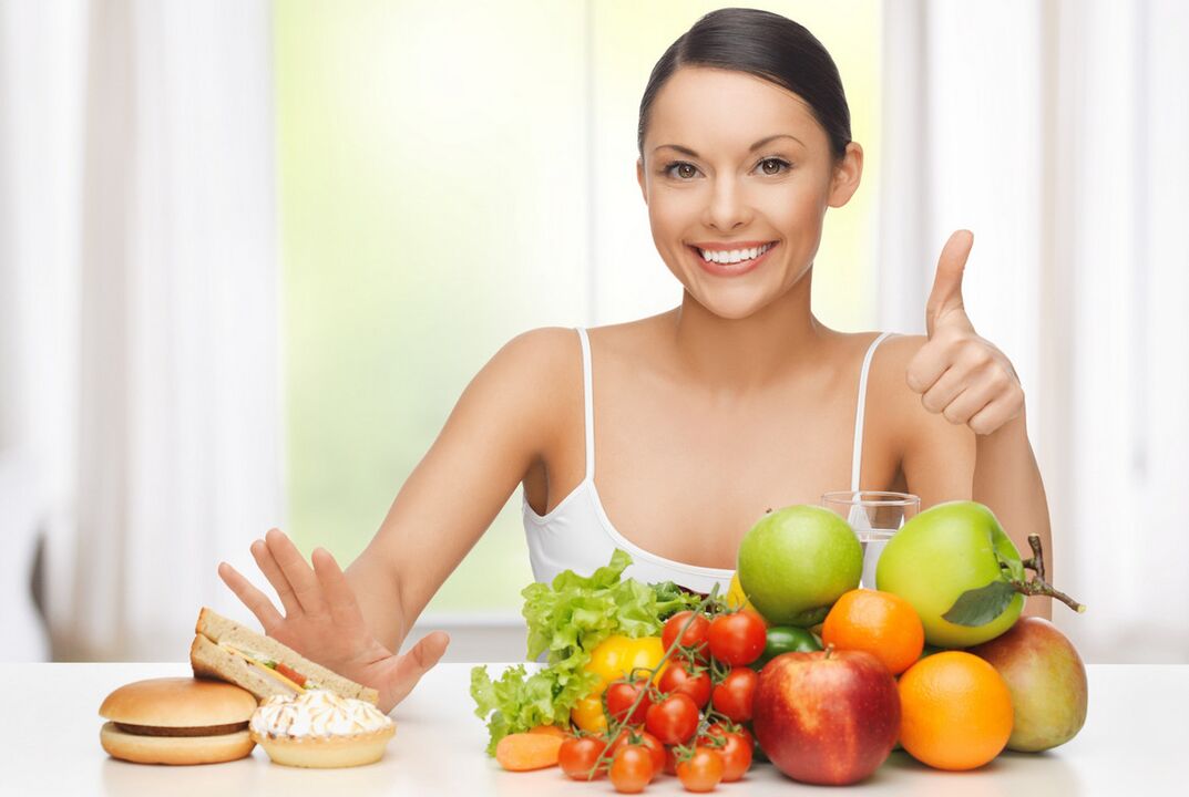 Showing women that healthy nutrition can be used to treat and prevent cystitis