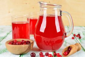 Nutritional rules for women during cystitis treatment