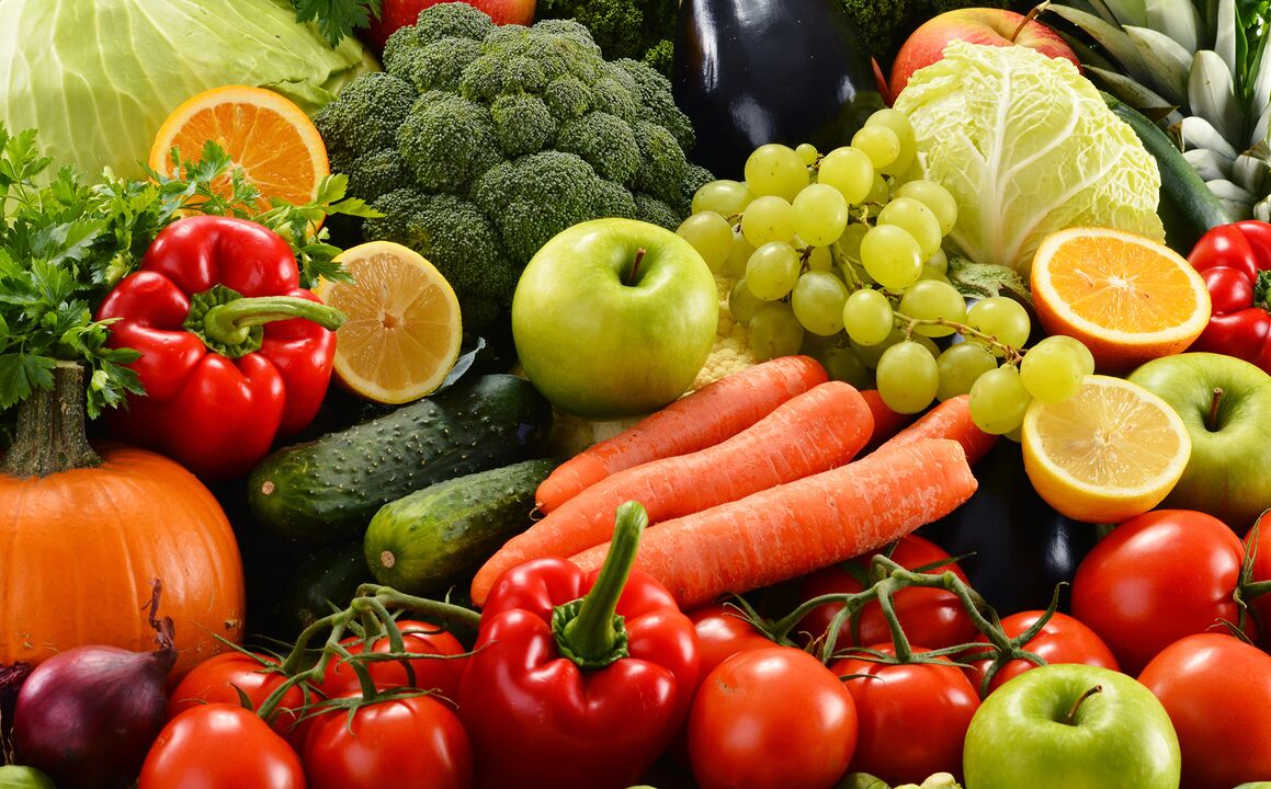 If cystitis worsens, the menu must include fresh fruits and vegetables